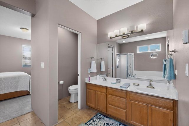 3 Hunters Pass, Santa Fe, NM 87508