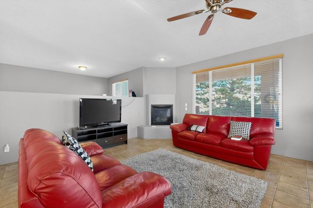 3 Hunters Pass, Santa Fe, NM 87508