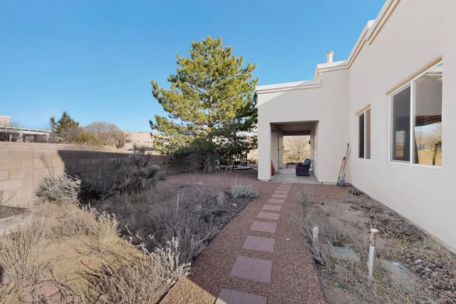 3 Hunters Pass, Santa Fe, NM 87508