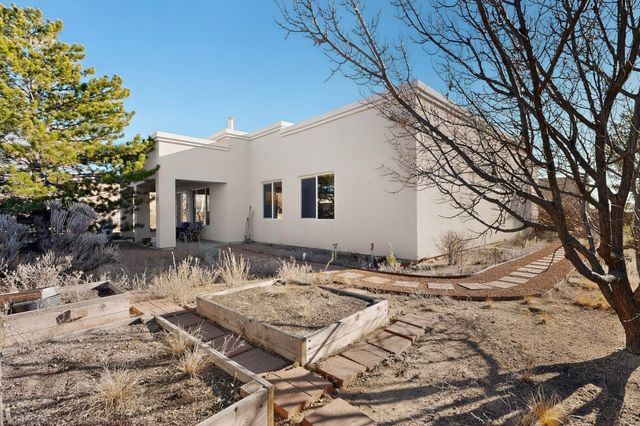3 Hunters Pass, Santa Fe, NM 87508