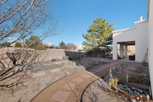 3 Hunters Pass, Santa Fe, NM 87508
