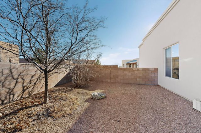3 Hunters Pass, Santa Fe, NM 87508