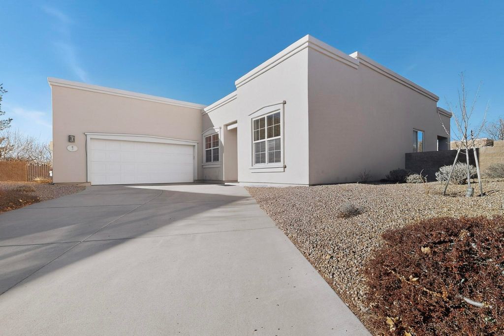3 Hunters Pass, Santa Fe, NM 87508