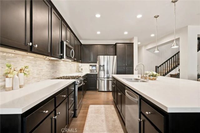38313 Brookdale Way, Murrieta, CA 92563