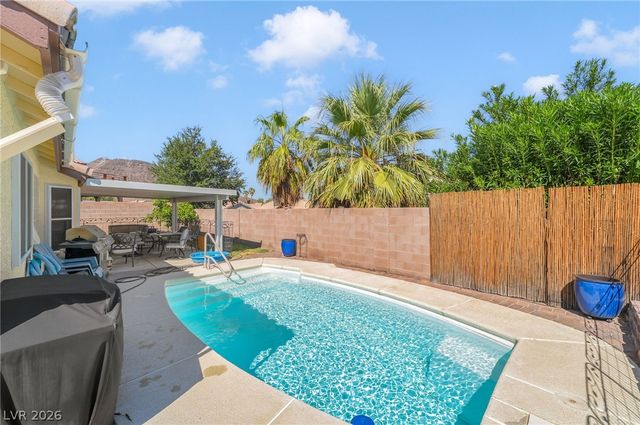125 Heather Drive, Henderson, NV 89002