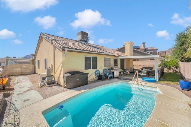 125 Heather Drive, Henderson, NV 89002