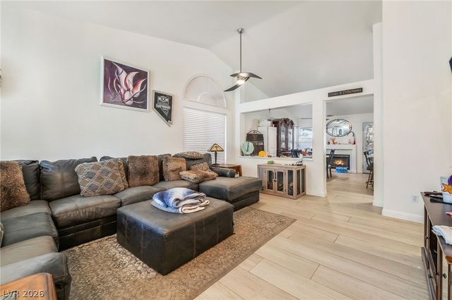 125 Heather Drive, Henderson, NV 89002