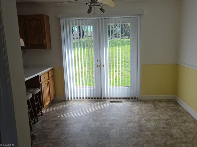 122 Northview Drive, Pilot Mountain, NC 27041