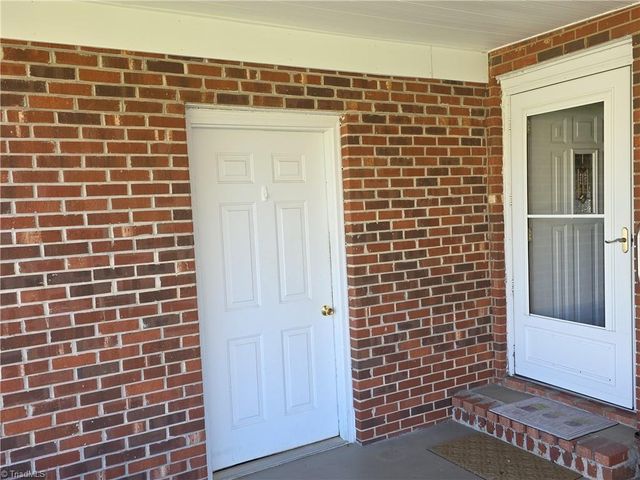 122 Northview Drive, Pilot Mountain, NC 27041