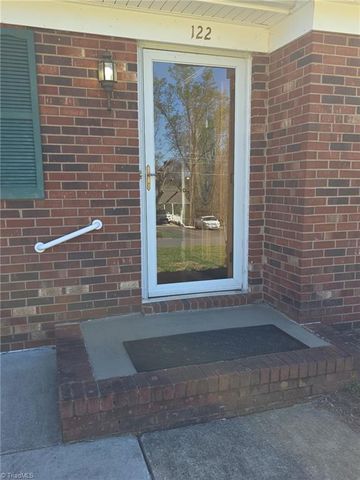 122 Northview Drive, Pilot Mountain, NC 27041