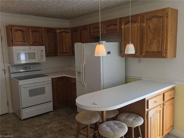 122 Northview Drive, Pilot Mountain, NC 27041