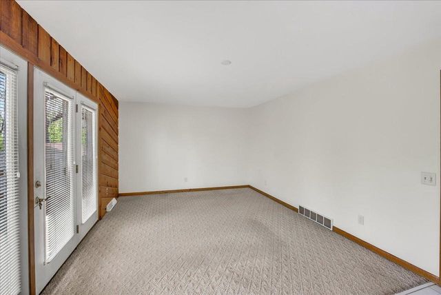 4514 Meadow Wood Circle, Deforest, WI 53532