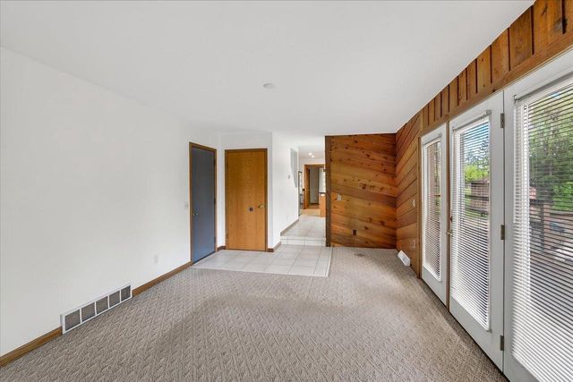 4514 Meadow Wood Circle, Deforest, WI 53532