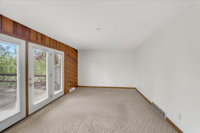 4514 Meadow Wood Circle, Deforest, WI 53532