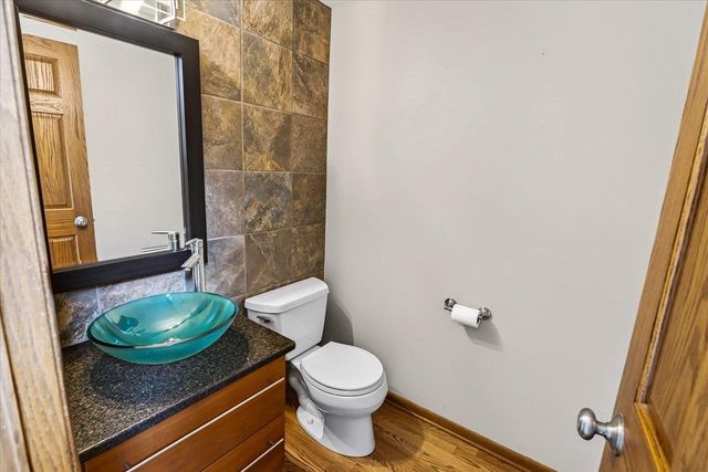 4514 Meadow Wood Circle, Deforest, WI 53532
