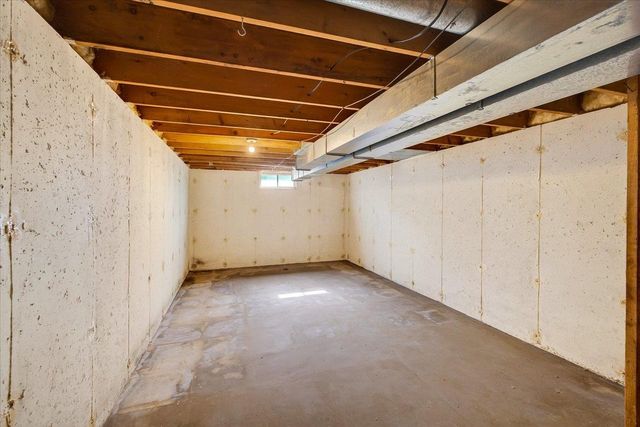 4514 Meadow Wood Circle, Deforest, WI 53532