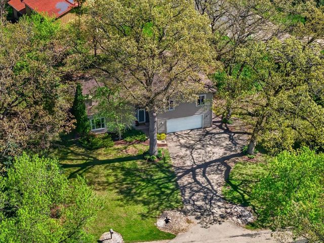 4514 Meadow Wood Circle, Deforest, WI 53532