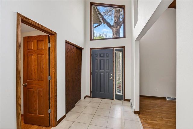 4514 Meadow Wood Circle, Deforest, WI 53532