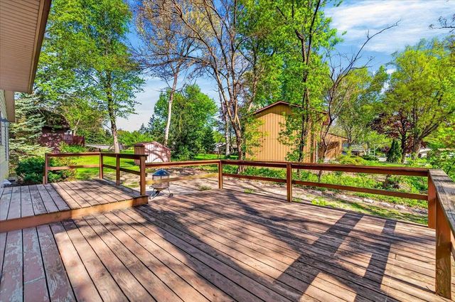 4514 Meadow Wood Circle, Deforest, WI 53532