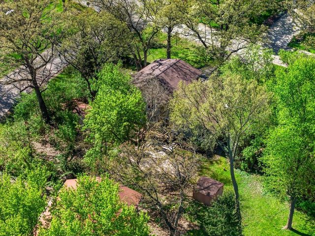 4514 Meadow Wood Circle, Deforest, WI 53532