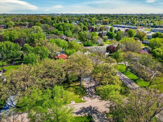 4514 Meadow Wood Circle, Deforest, WI 53532
