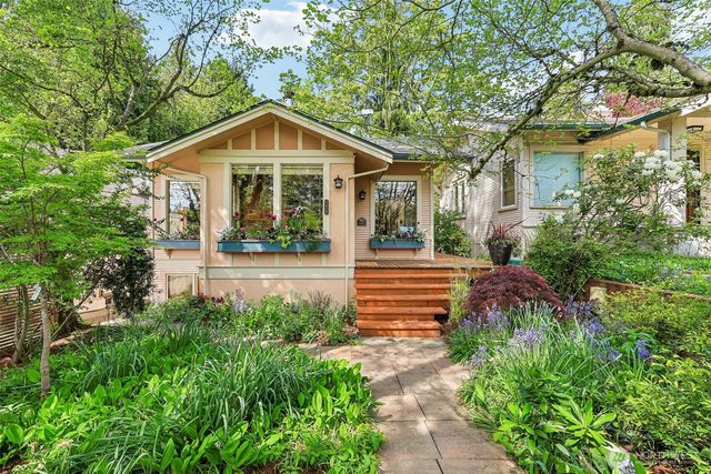 1514 NE 70th Street, Seattle, WA 98115