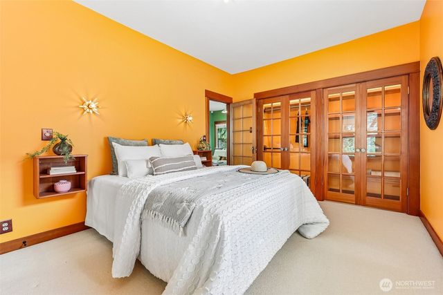 1514 NE 70th Street, Seattle, WA 98115