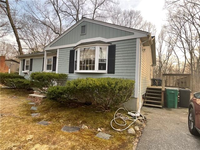 232 Quaker Lane, Scituate, RI 02857