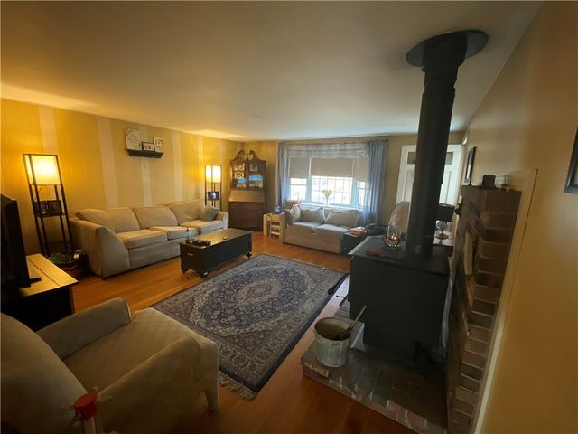 232 Quaker Lane, Scituate, RI 02857