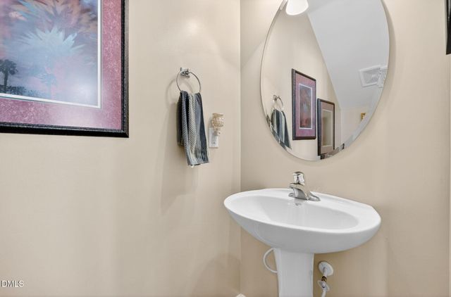 100 Stratford Lakes Drive Unit 261, Durham, NC 27713