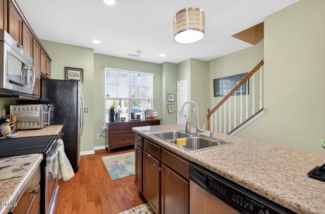 100 Stratford Lakes Drive Unit 261, Durham, NC 27713