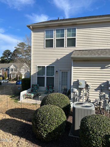 100 Stratford Lakes Drive Unit 261, Durham, NC 27713