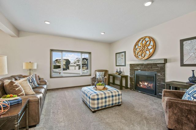 1984 Norma Way, Lino Lakes, MN 55038