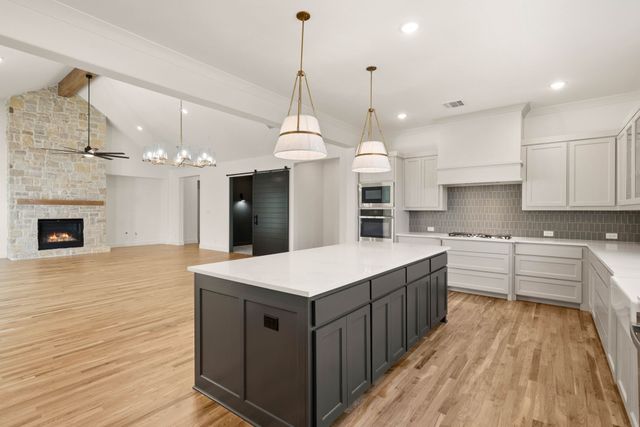 3004 Rolling Creek Drive, Aledo, TX 76008