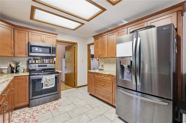 1113 SW Breckenridge Court, Blue Springs, MO 64015