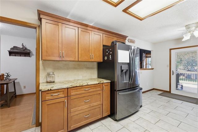 1113 SW Breckenridge Court, Blue Springs, MO 64015