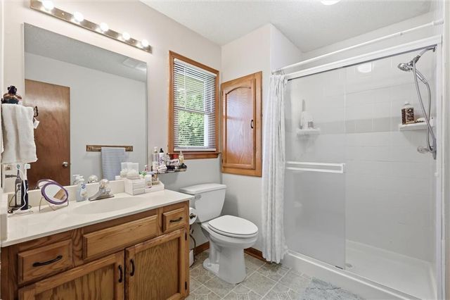 1113 SW Breckenridge Court, Blue Springs, MO 64015