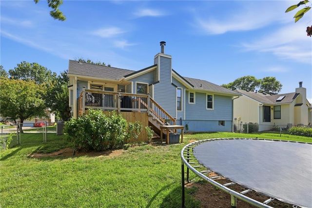 1113 SW Breckenridge Court, Blue Springs, MO 64015