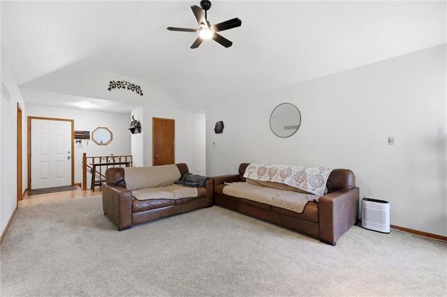 1113 SW Breckenridge Court, Blue Springs, MO 64015