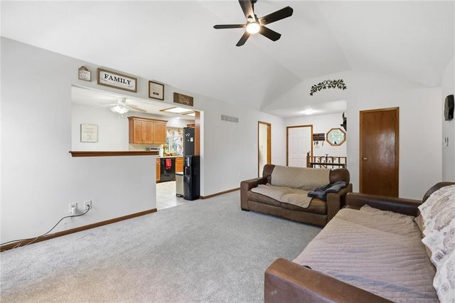 1113 SW Breckenridge Court, Blue Springs, MO 64015