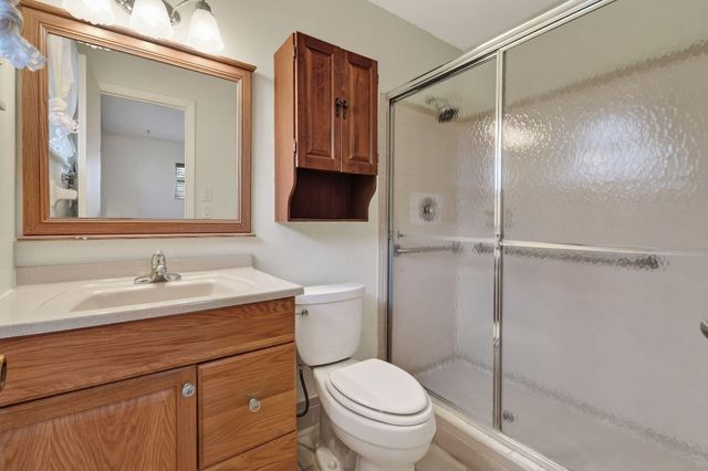 11 Windsor Road E, Jupiter, FL 33469