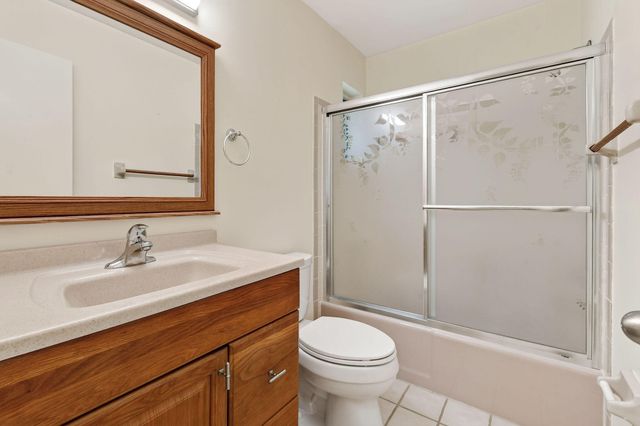 11 Windsor Road E, Jupiter, FL 33469
