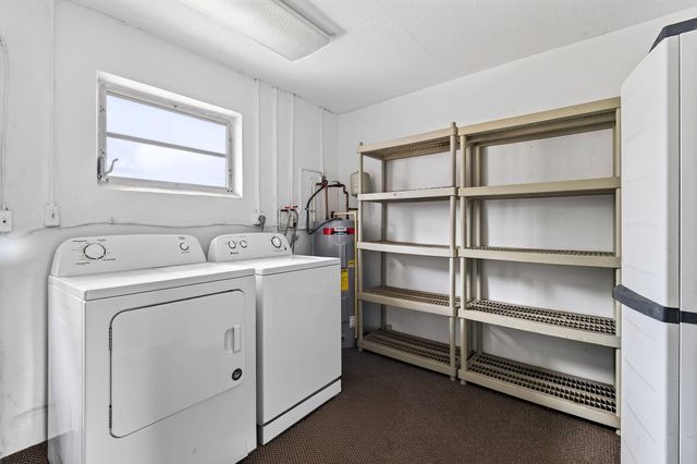11 Windsor Road E, Jupiter, FL 33469
