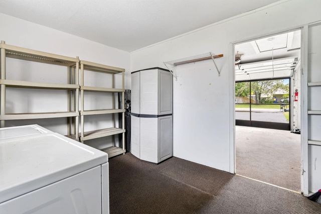 11 Windsor Road E, Jupiter, FL 33469
