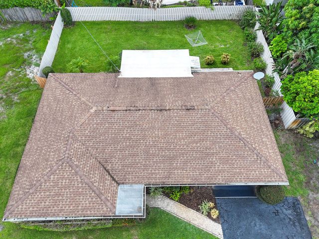 11 Windsor Road E, Jupiter, FL 33469