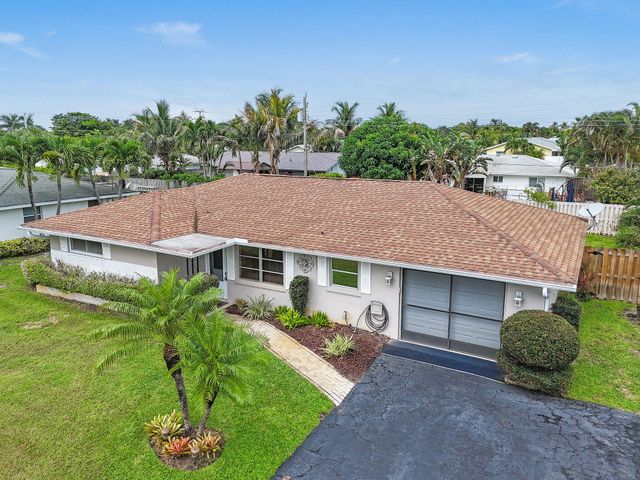11 Windsor Road E, Jupiter, FL 33469