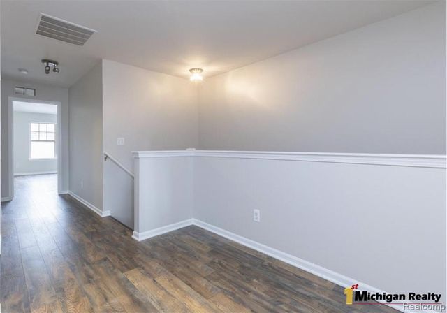 11764 Farmington Road 43, Livonia, MI 48150