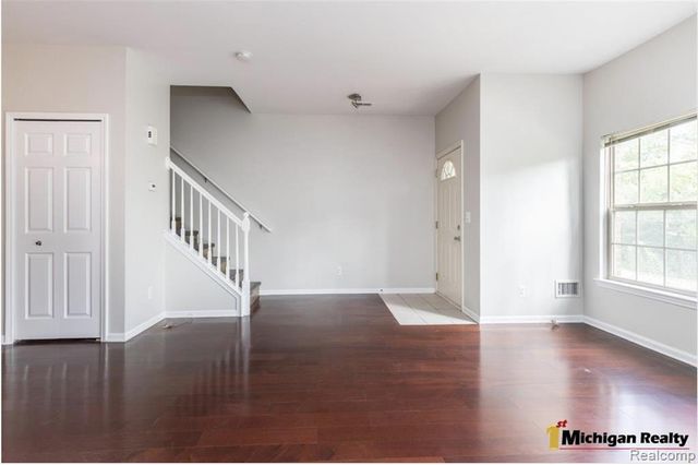 11764 Farmington Road 43, Livonia, MI 48150