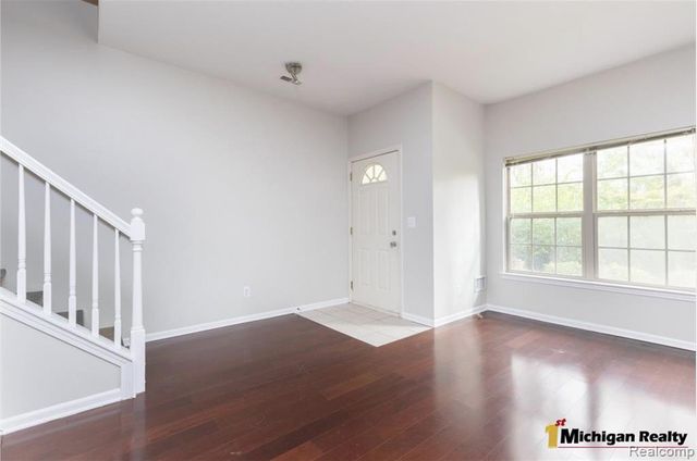 11764 Farmington Road 43, Livonia, MI 48150