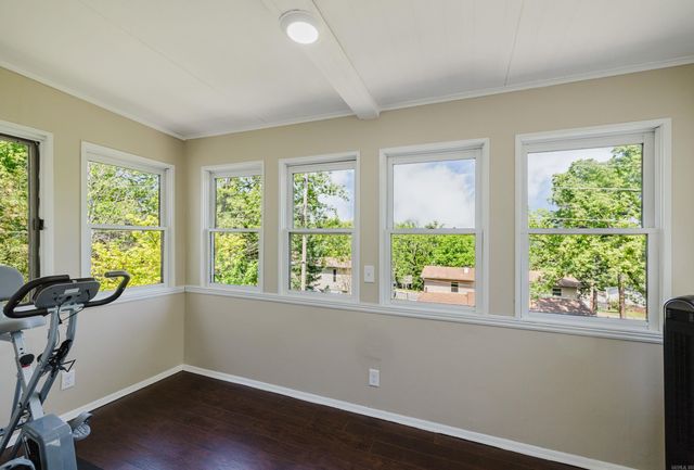 11924 Pleasant Forest Dr, Little Rock, AR 72212